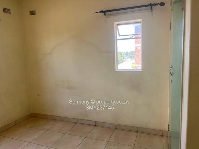 2 bedroomed flat for rent - Willowvale Flats