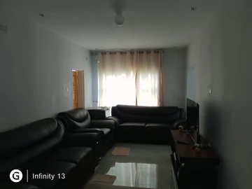 6 Bedroom House