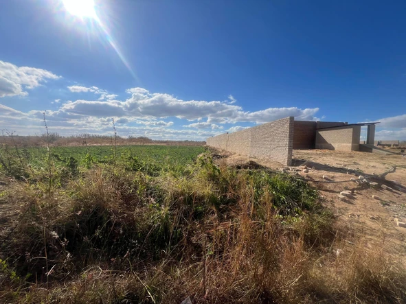 Commercial & Industrial Land