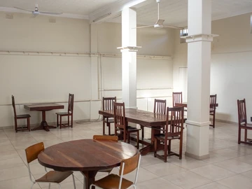 Hotel & Lodge