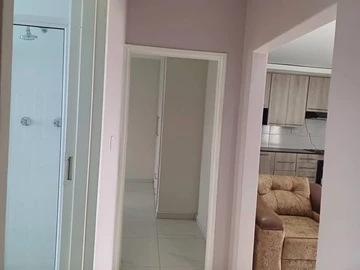 3 Bedroom Flat & Apartment