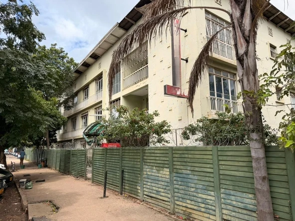 30 Bedroom Flat & Apartment