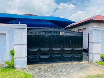 Spacious Home Up For Grabs