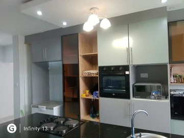 6 Bedroom House