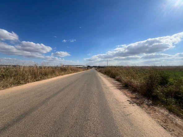Commercial & Industrial Land