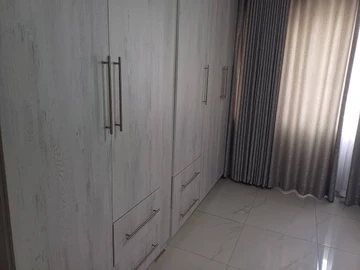 3 Bedroom Flat & Apartment