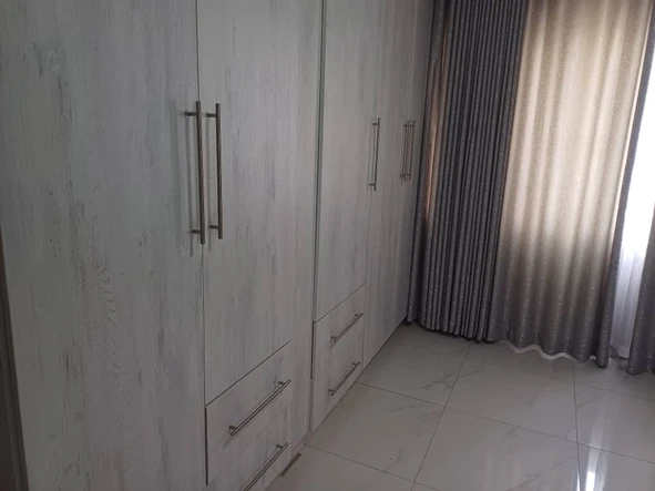 3 Bedroom Flat & Apartment