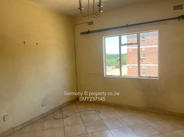 2 bedroomed flat for rent - Willowvale Flats