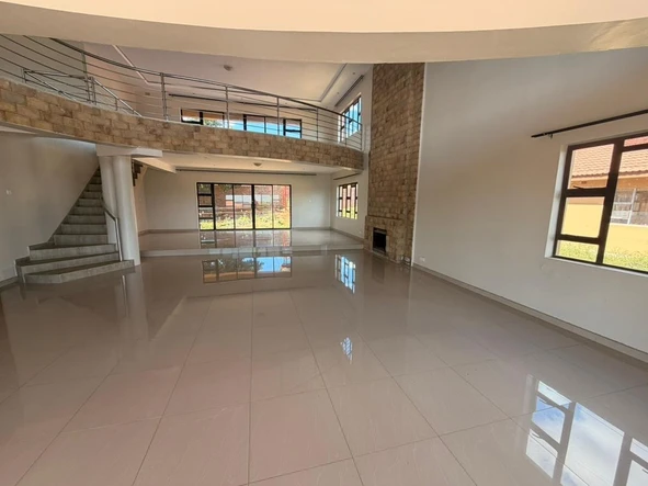 8 Bedroom House