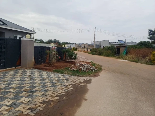 Stands & Residential Land