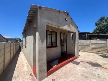 2 Bedroom House