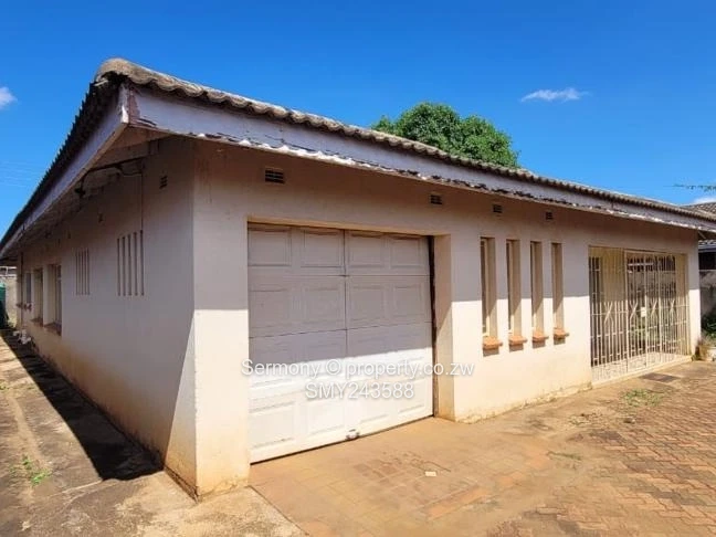 Spacious Home For House