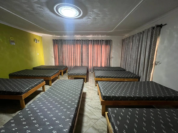 Hotel & Lodge