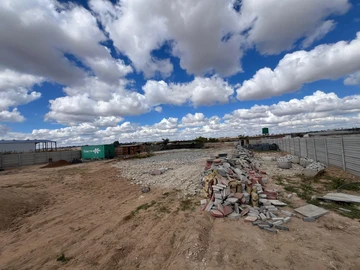 Commercial & Industrial Land