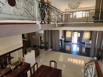 5 Bedroom House