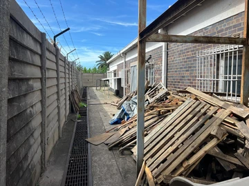 Warehouse & Factory