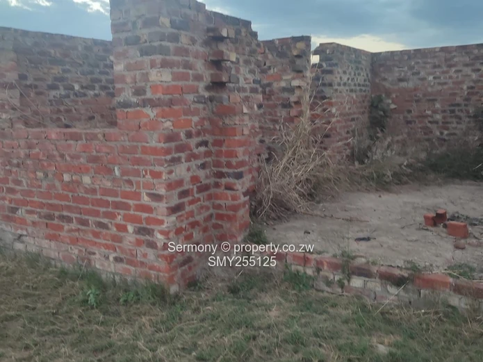 Incomplete Residential house for sale in Glaudina