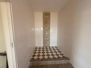 8 Bedroom House