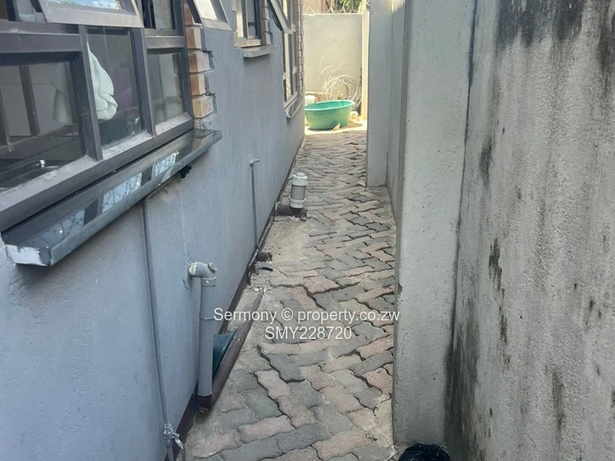 Manyame Park - House To Let