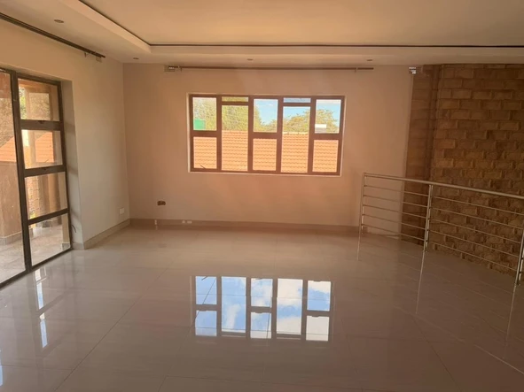 8 Bedroom House
