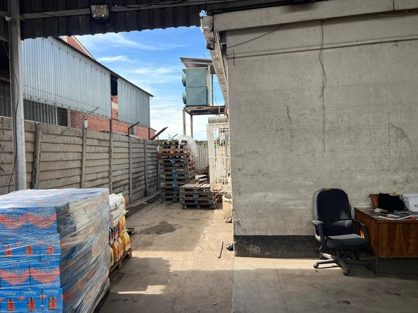 Warehouse & Factory