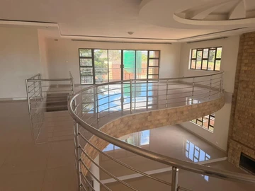 8 Bedroom House