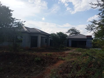 9 Bedroom House