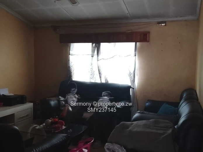 2 bedroomed flat for rent - Willowvale Flats