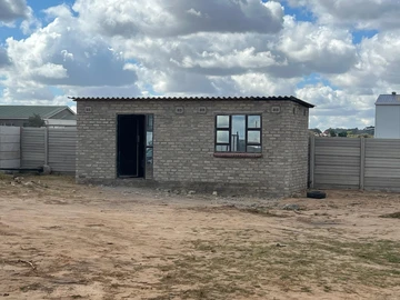 Commercial & Industrial Land
