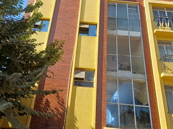 2 Bedroom Flat & Apartment