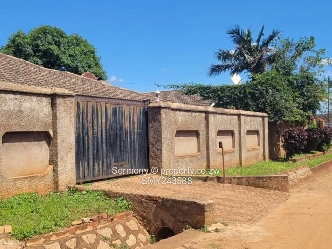 Spacious Home For House