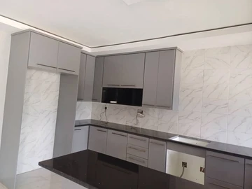 3 Bedroom Flat & Apartment