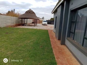 6 Bedroom House
