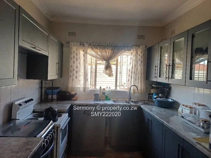  3-Bedroom Cottage for Sale in Westlea, Harare West